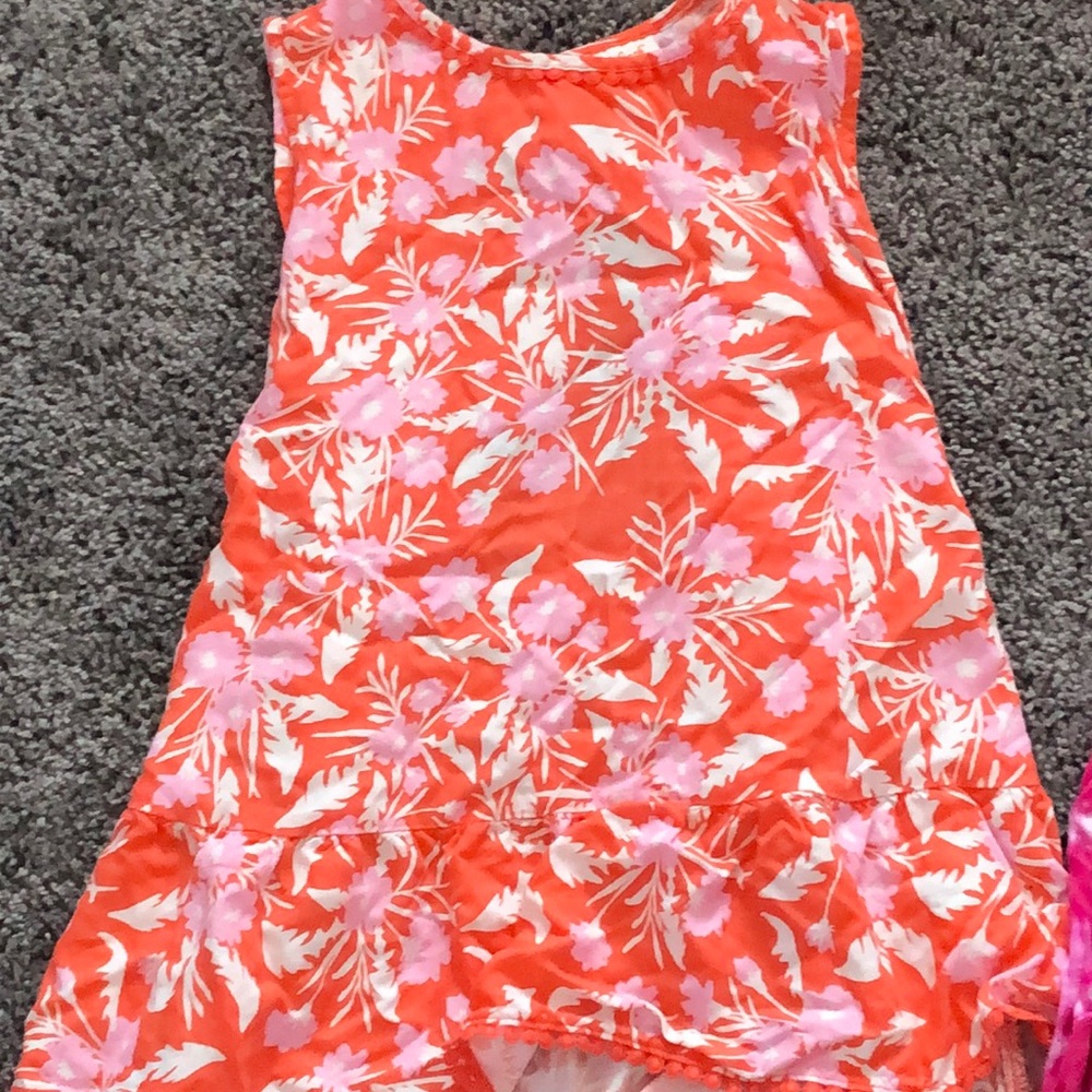 Tank tops - Picture 3 of 3
